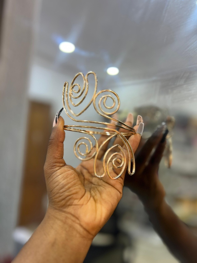 SPIRAL ARMLET