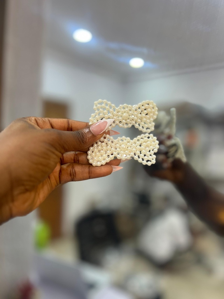 PEARL HAIR CLIP (Bear)