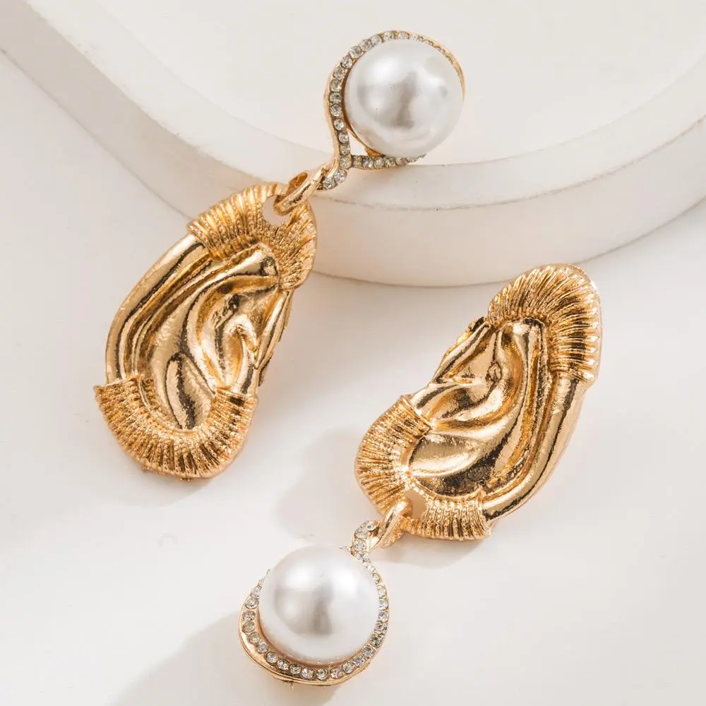LOBE EARRINGS 