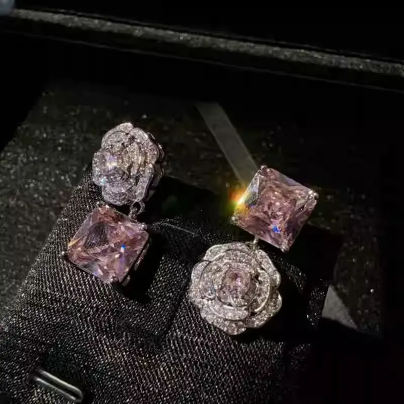 ROSE STUD EARRINGS 