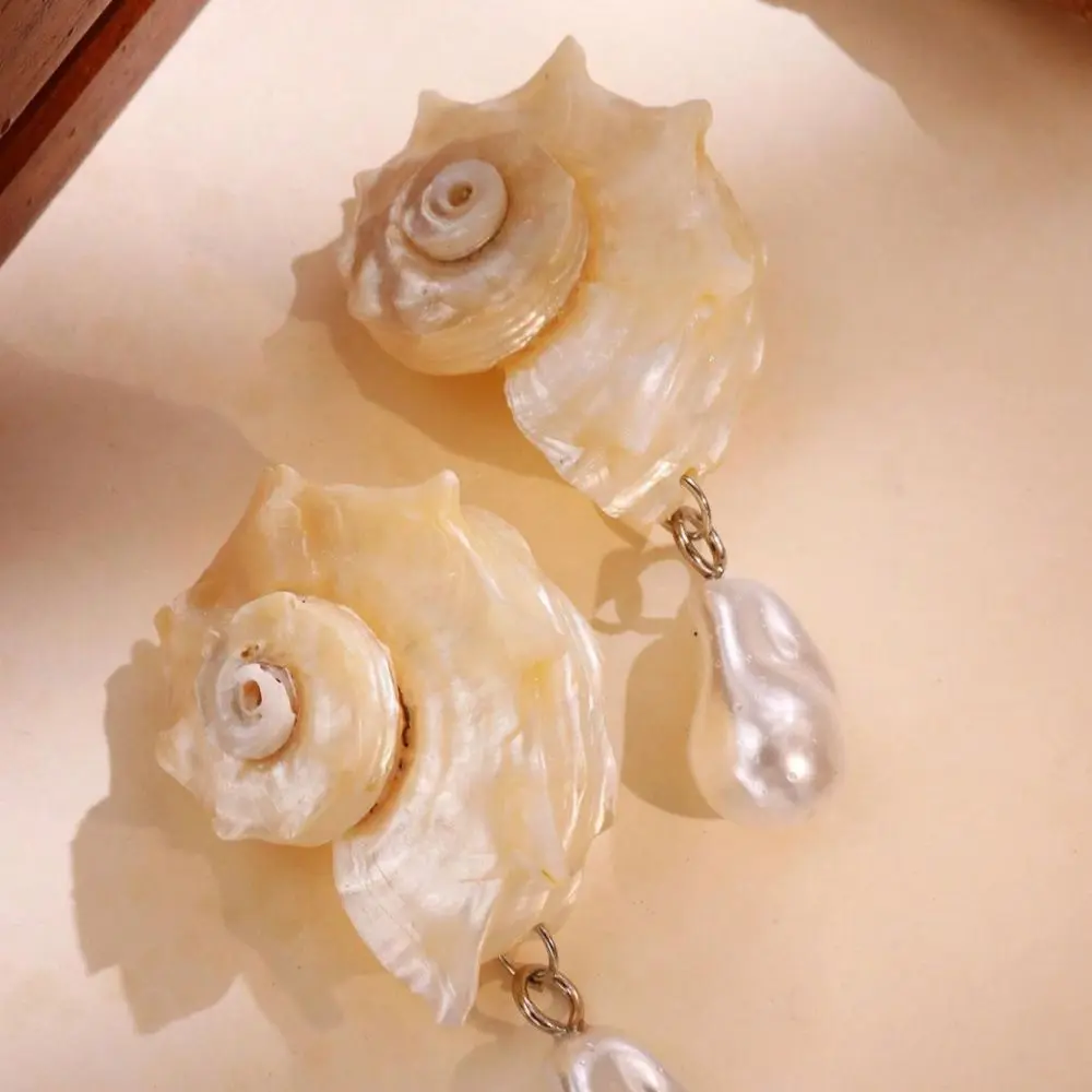 SHELL EARRINGS 