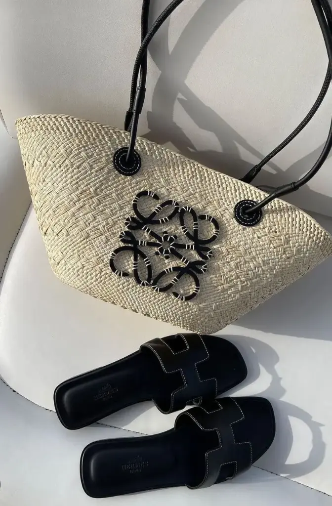 LO BEACH BAG  (Black)
