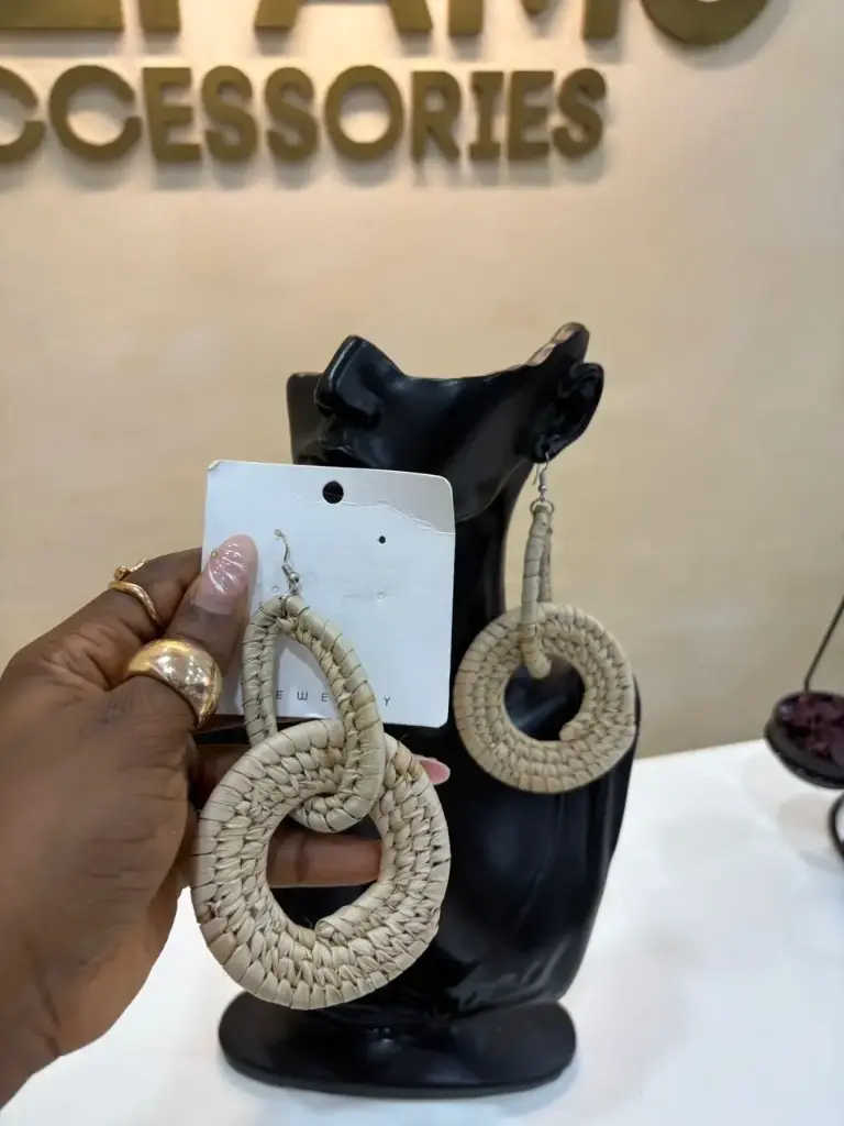 RATTAN EARRINGS 