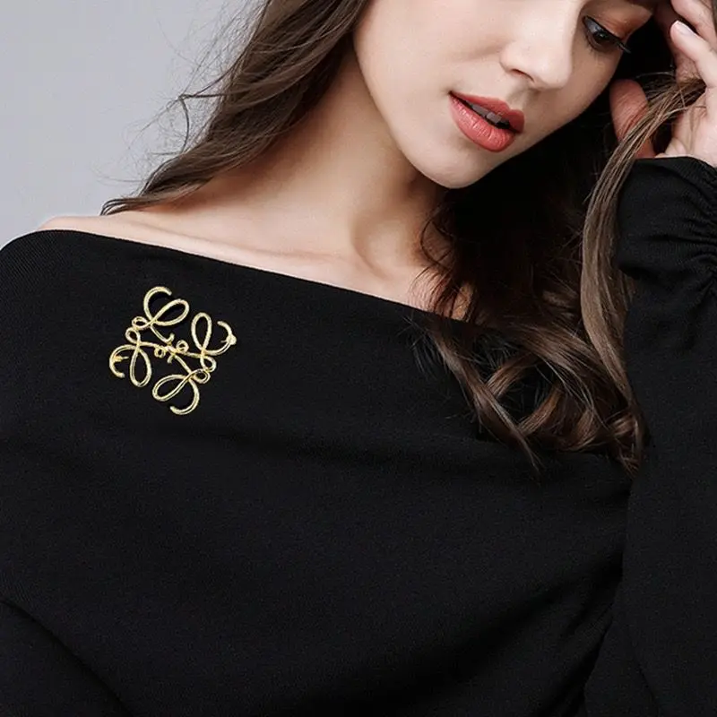 LOEWE BROOCH
