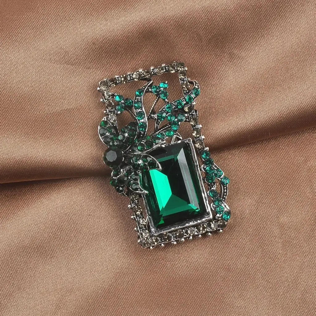 RUBY BROOCH 