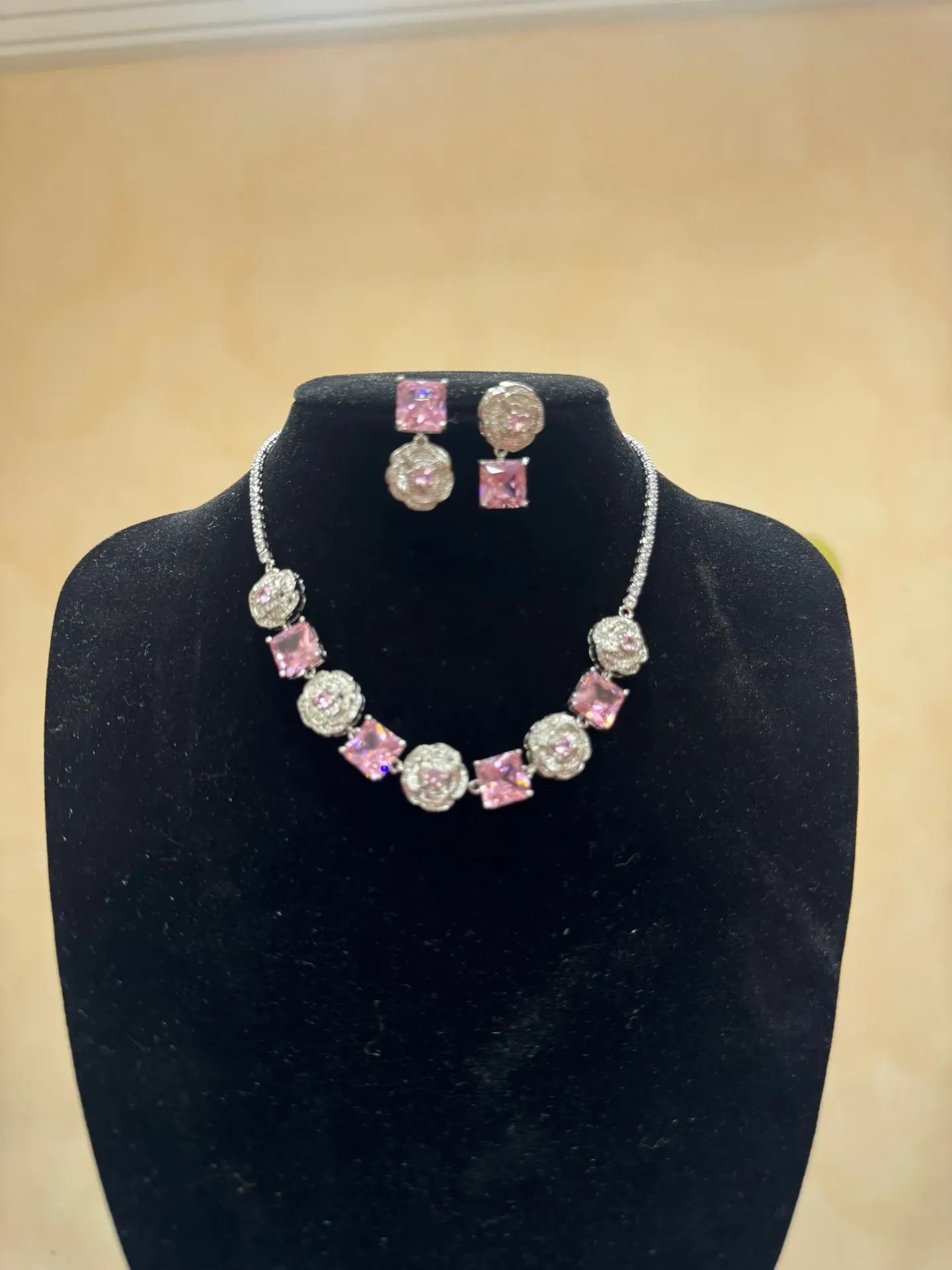 ROSE NECKLACE SET 