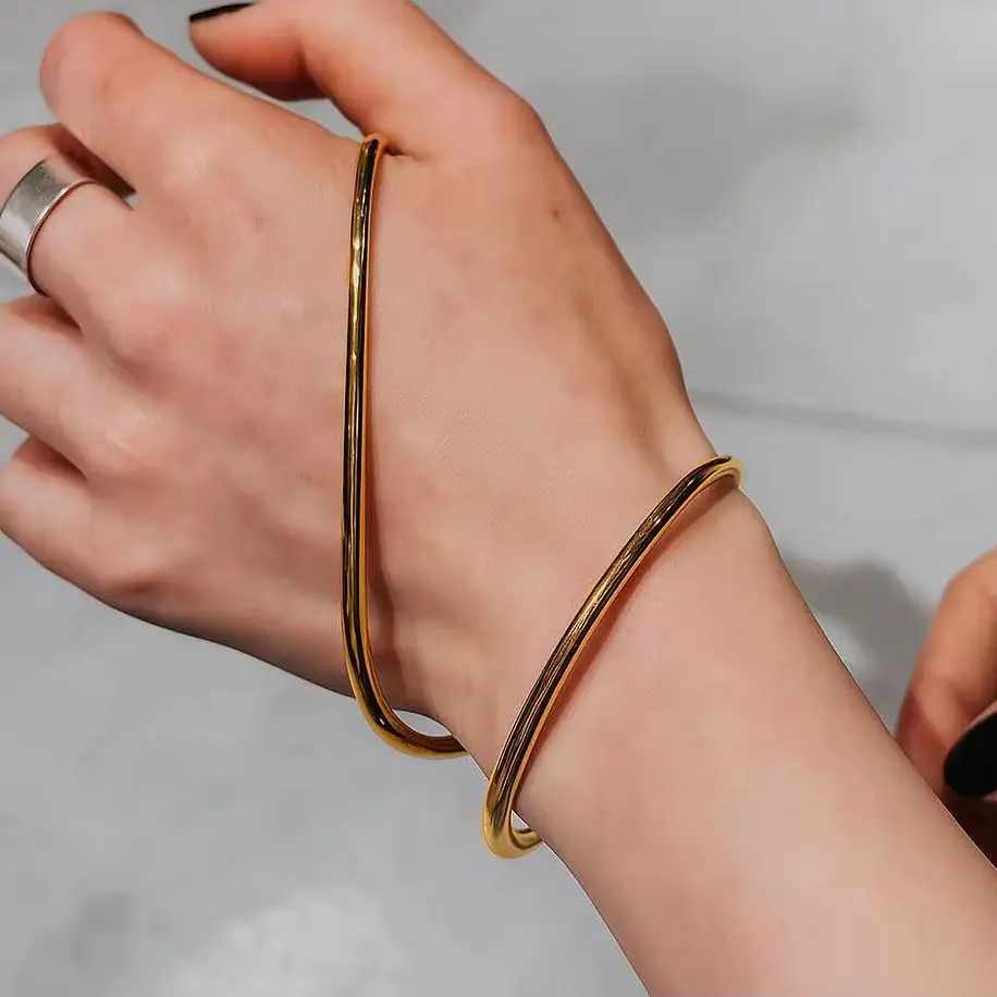 CUFF BANGLE