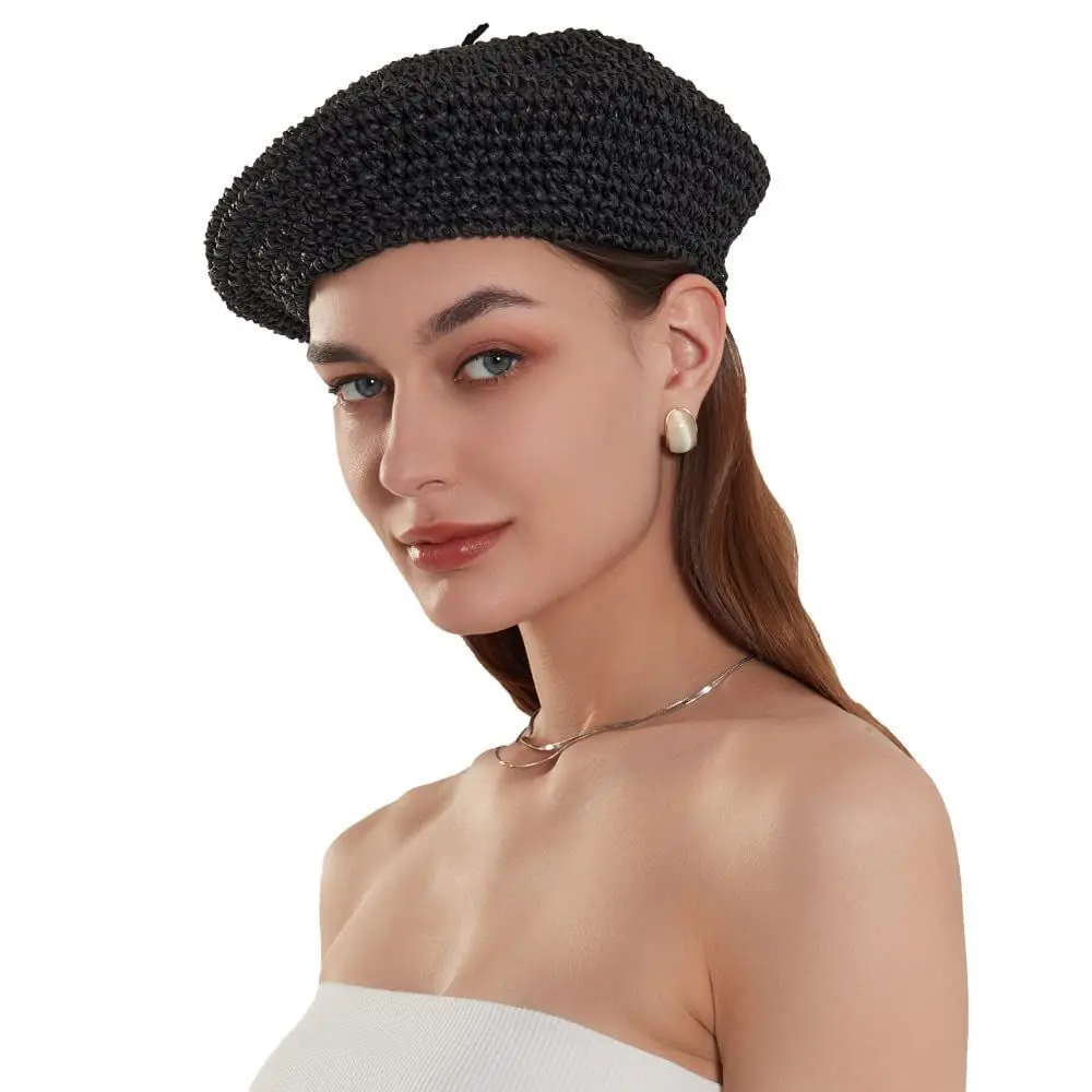 CROCHET BERET  (Black)