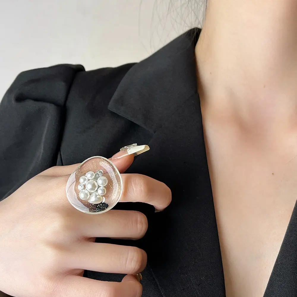 CLEAR RING 