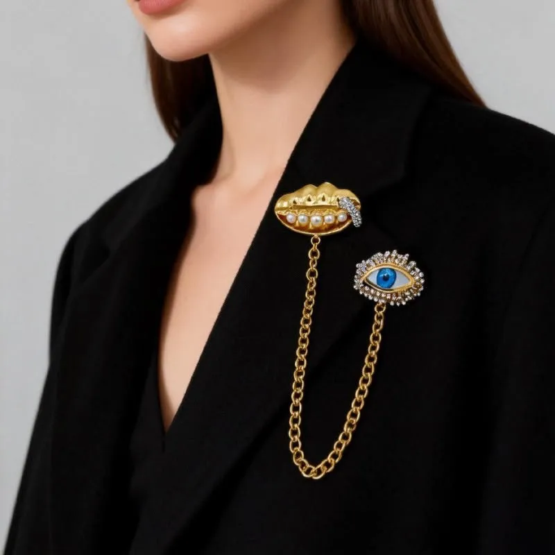 ELSA COLLAR BROOCH  (Gold)