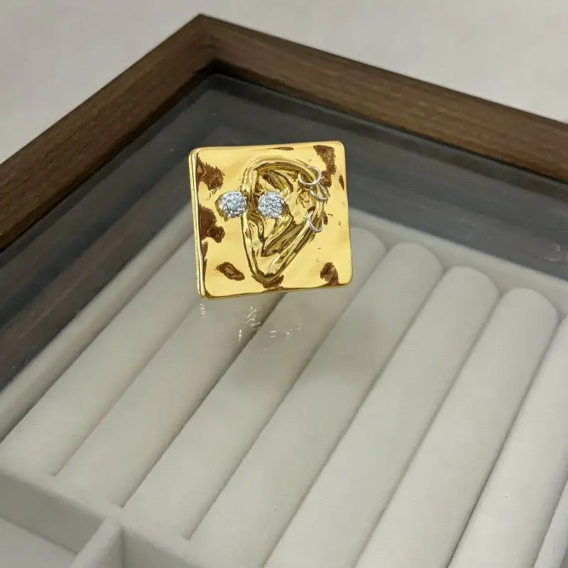 RETRO RING 