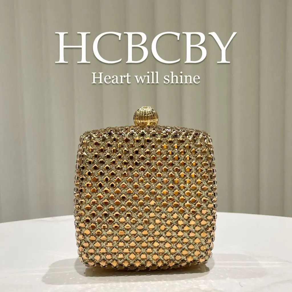 RHINESTONE CLUTCH 