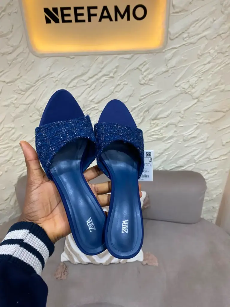 ZARA SLIPPERS (BLUE)