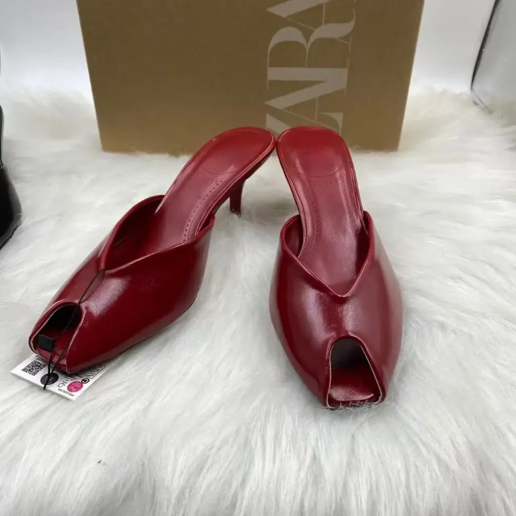 ZARA SLIPPERS (RED)