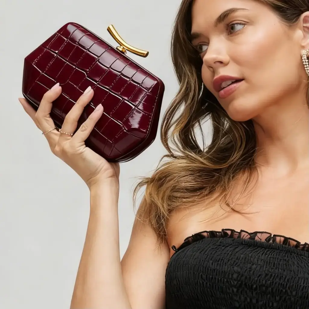CROC PURSE 