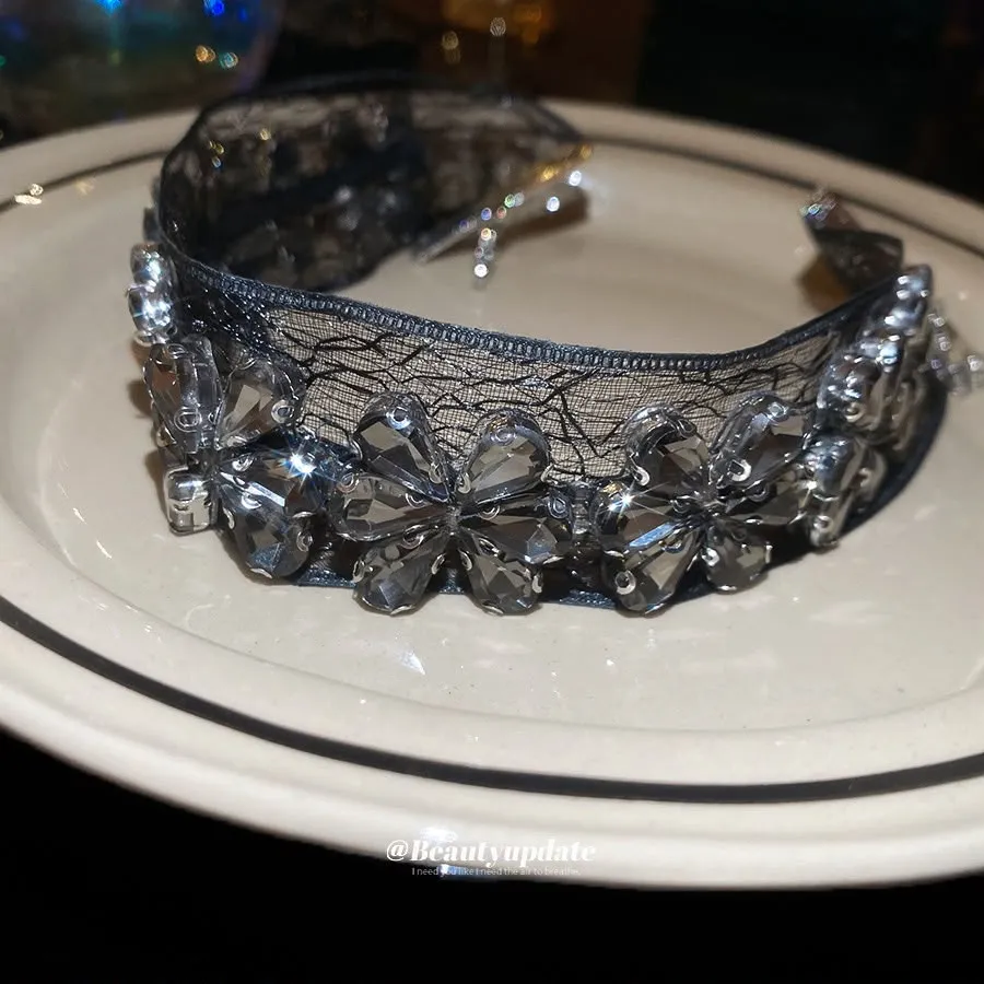 LACEY CHOKER