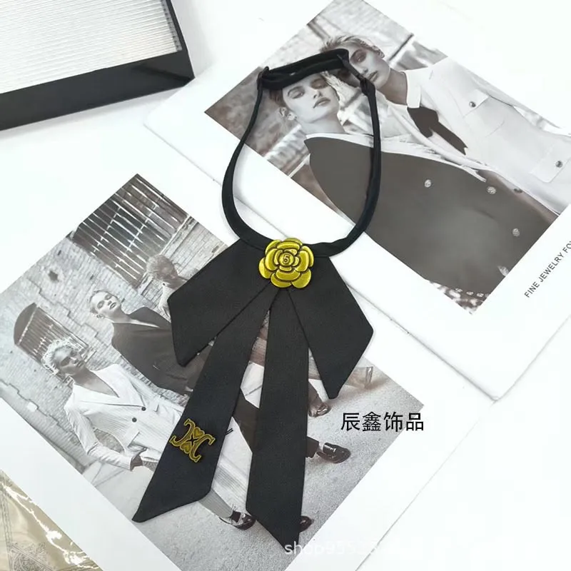 CELI BOW TIE