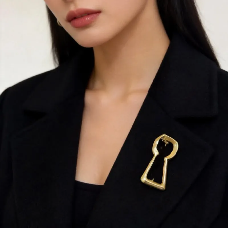 LOCK BROOCH