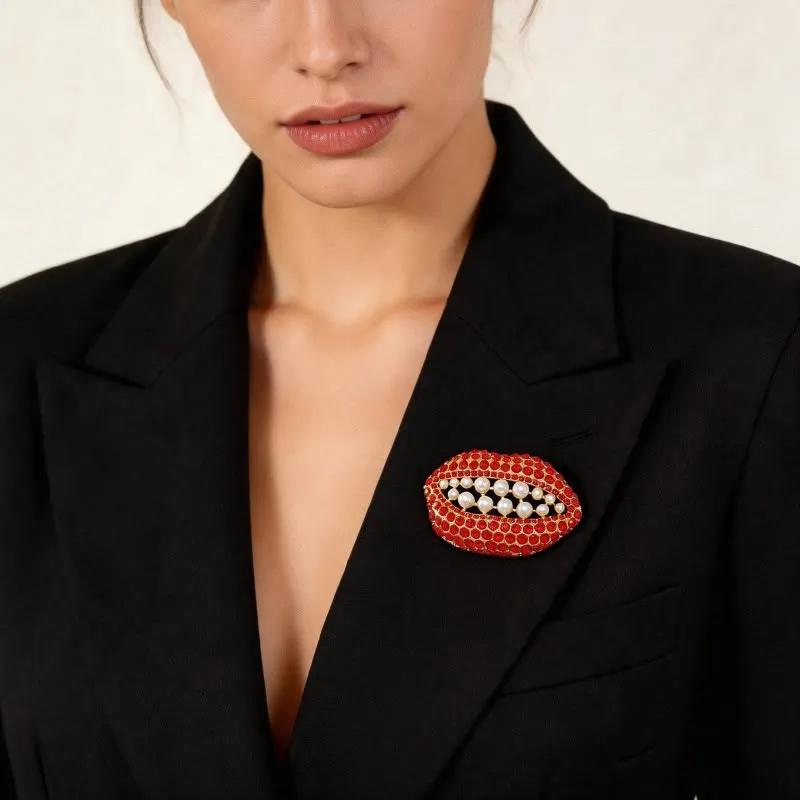 PEARL LIP BROOCH