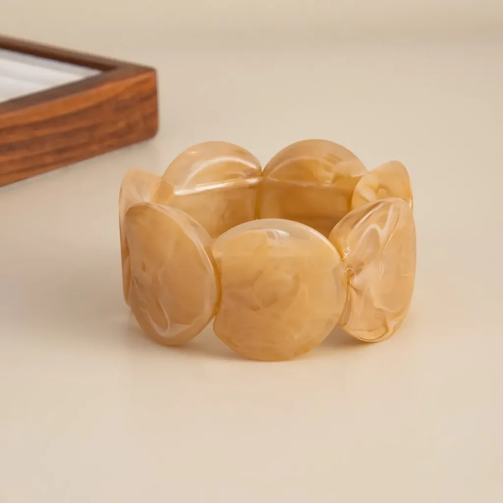 ACRYLIC BANGLE
