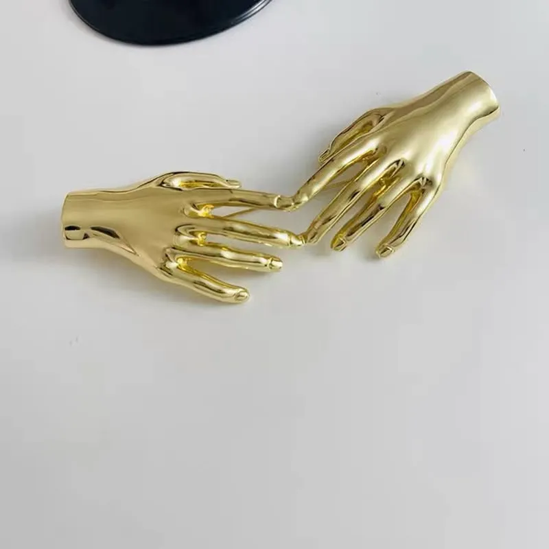 DUO HAND BROOCH
