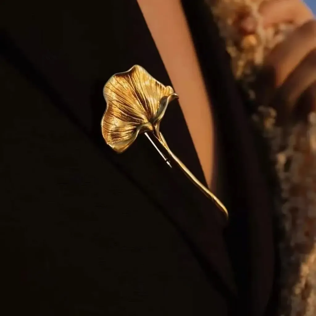 LEVI BROOCH