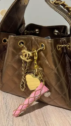 LOVE BAG CHARM 