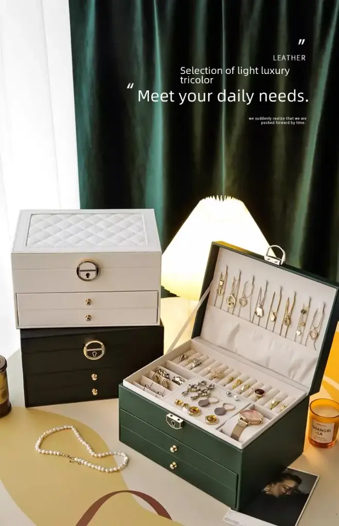 LEATHER JEWELRY BOX 