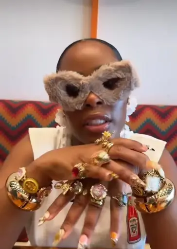 FUR GLASSES 