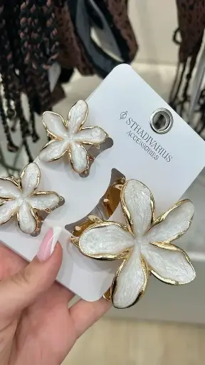 ORCHID HAIR CLIP 